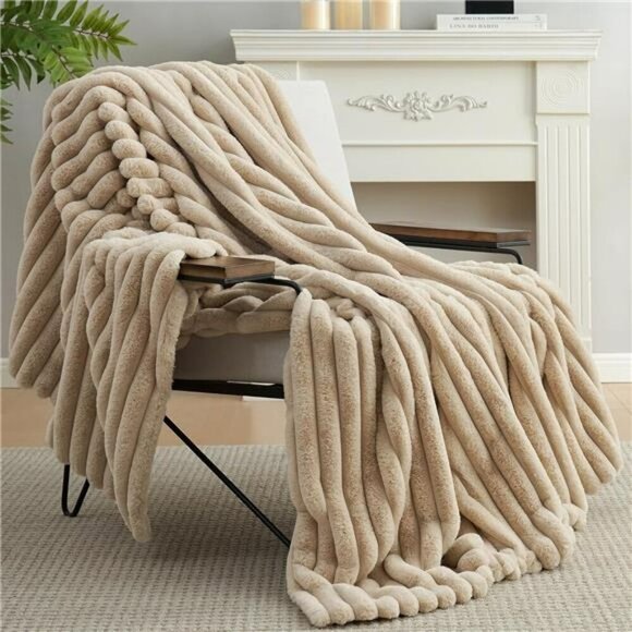 Amelie Home Faux Fur Throw Blanket Soft Fluffy Cozy Plush Sofa Bed Beige - Picture 4 of 7